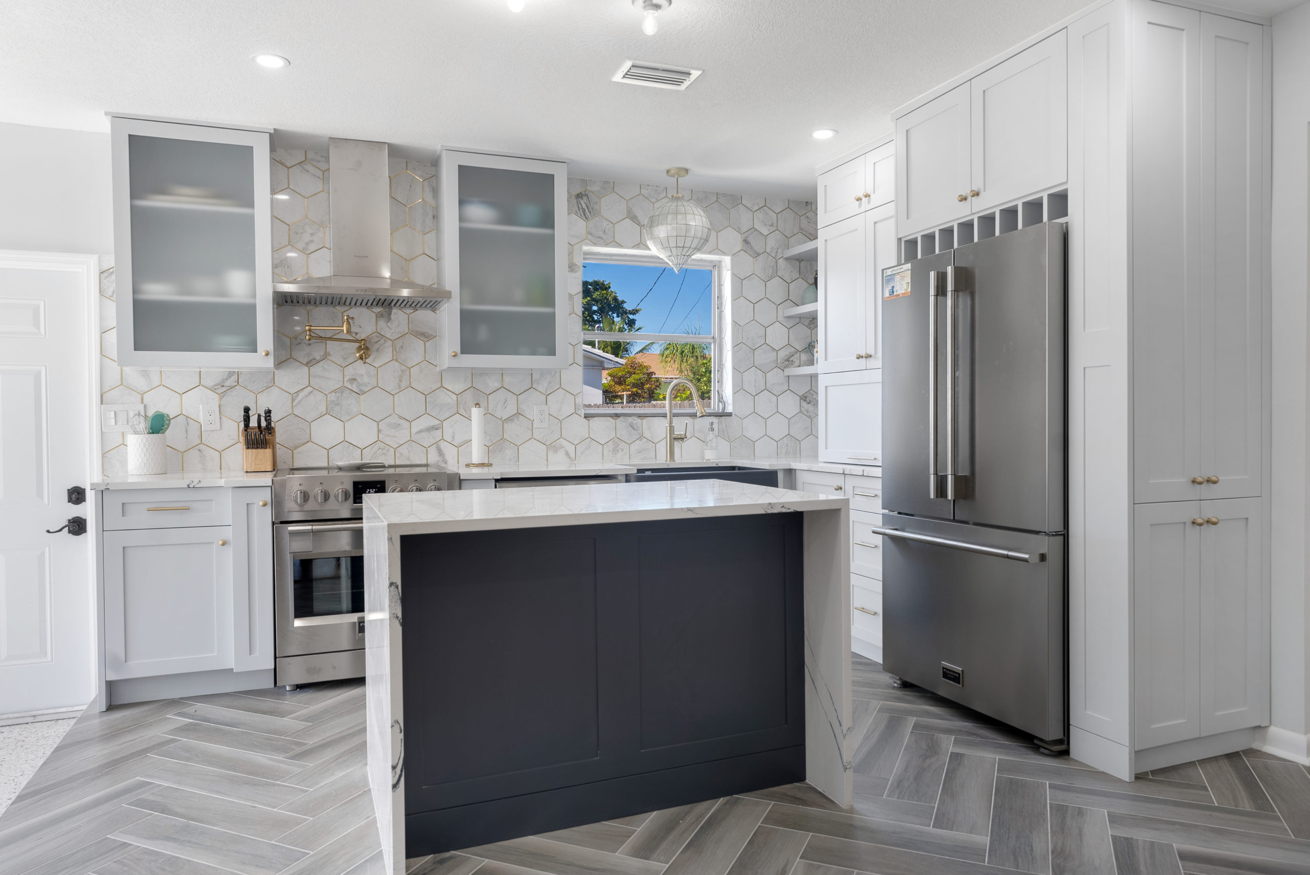Incorporating Smart Home Technology Into Your Kitchen Remodel - Palm Beach  Premier Remodeling